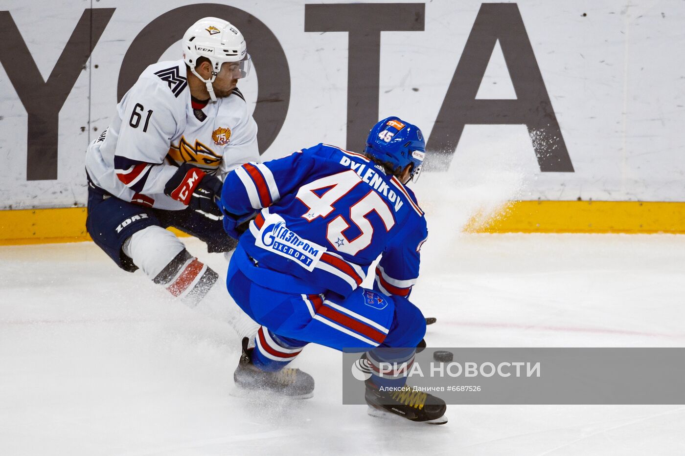 Хоккей. КХЛ. Матч СКА - "Металлург"