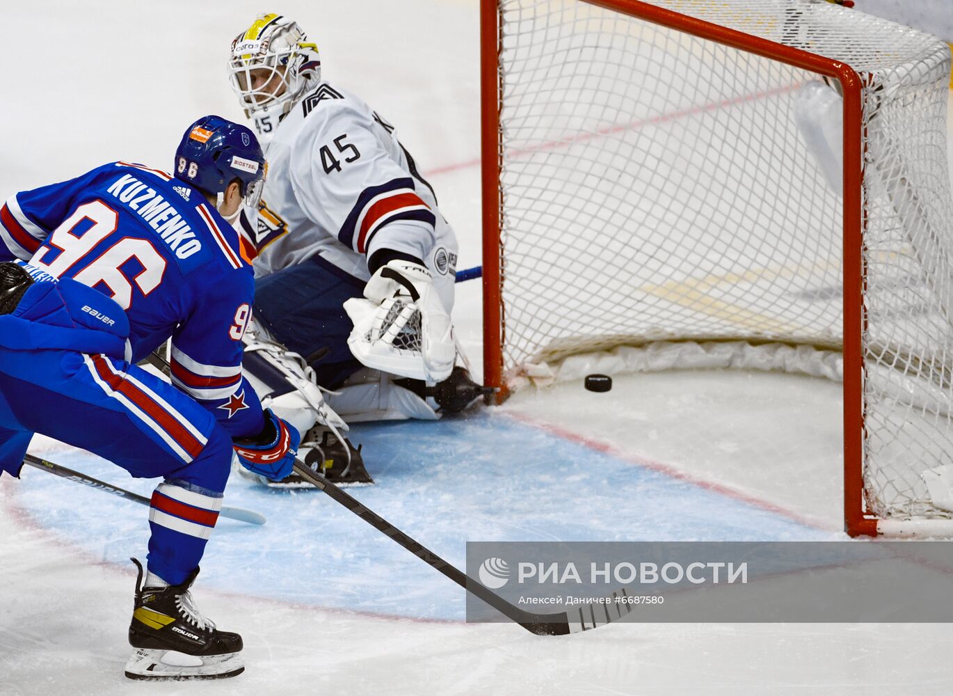 Хоккей. КХЛ. Матч СКА - "Металлург"