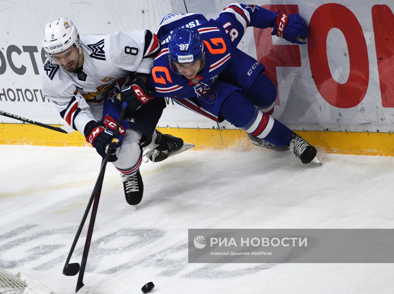 Хоккей. КХЛ. Матч СКА - "Металлург"