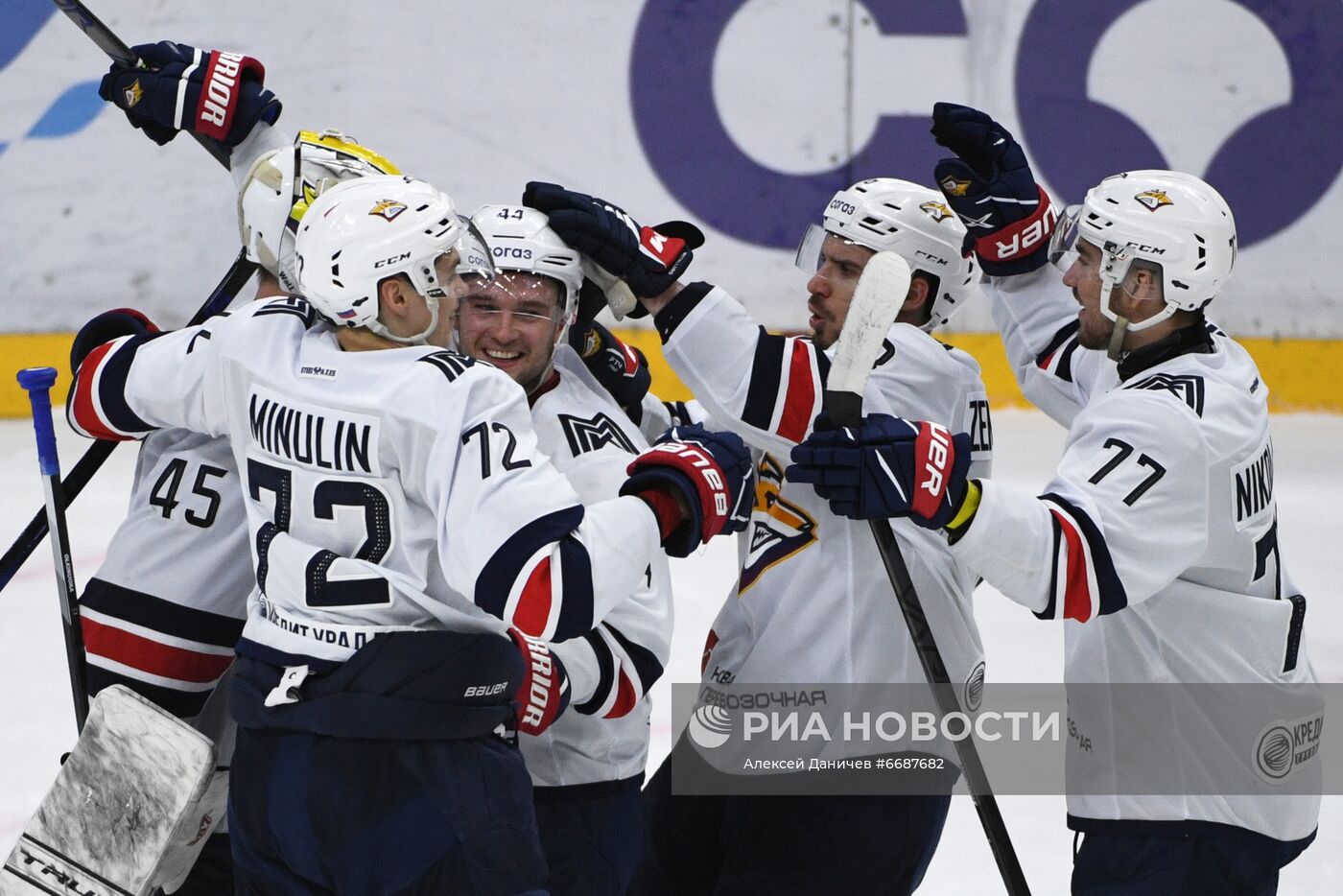Хоккей. КХЛ. Матч СКА - "Металлург"