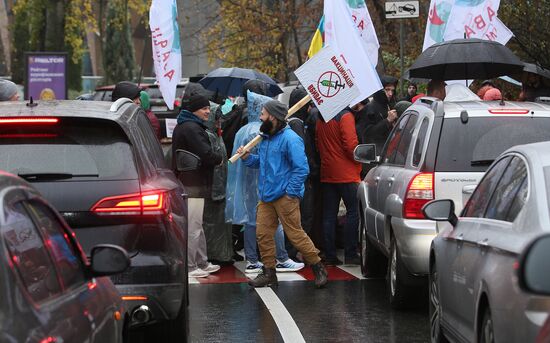 Акция в Киеве против ограничений в связи с коронавирусом