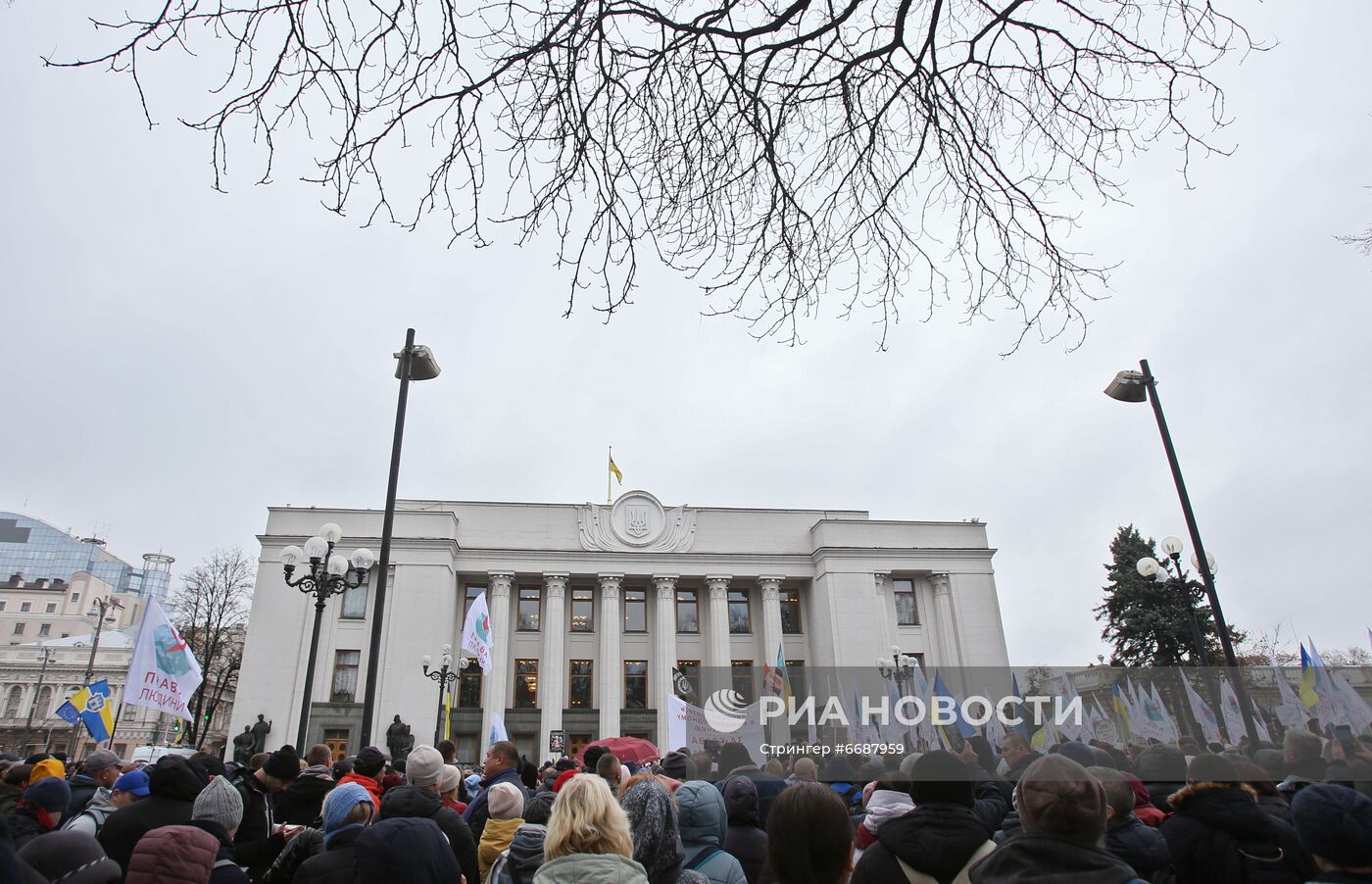 Акция в Киеве против ограничений в связи с коронавирусом