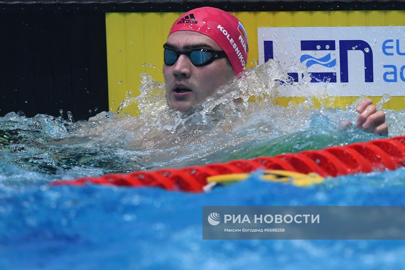 Плавание. Чемпионат Европы. Второй день