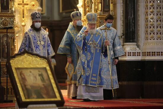 Божественная литургия в праздник Казанской иконы Божией Матери