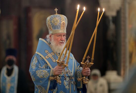 Божественная литургия в праздник Казанской иконы Божией Матери