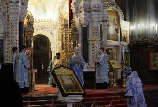 Божественная литургия в праздник Казанской иконы Божией Матери