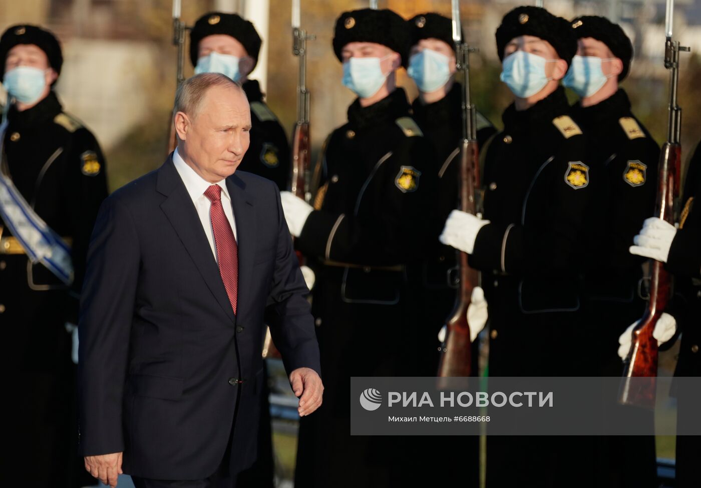 Рабочая поездка президента РФ В. Путина в Крым