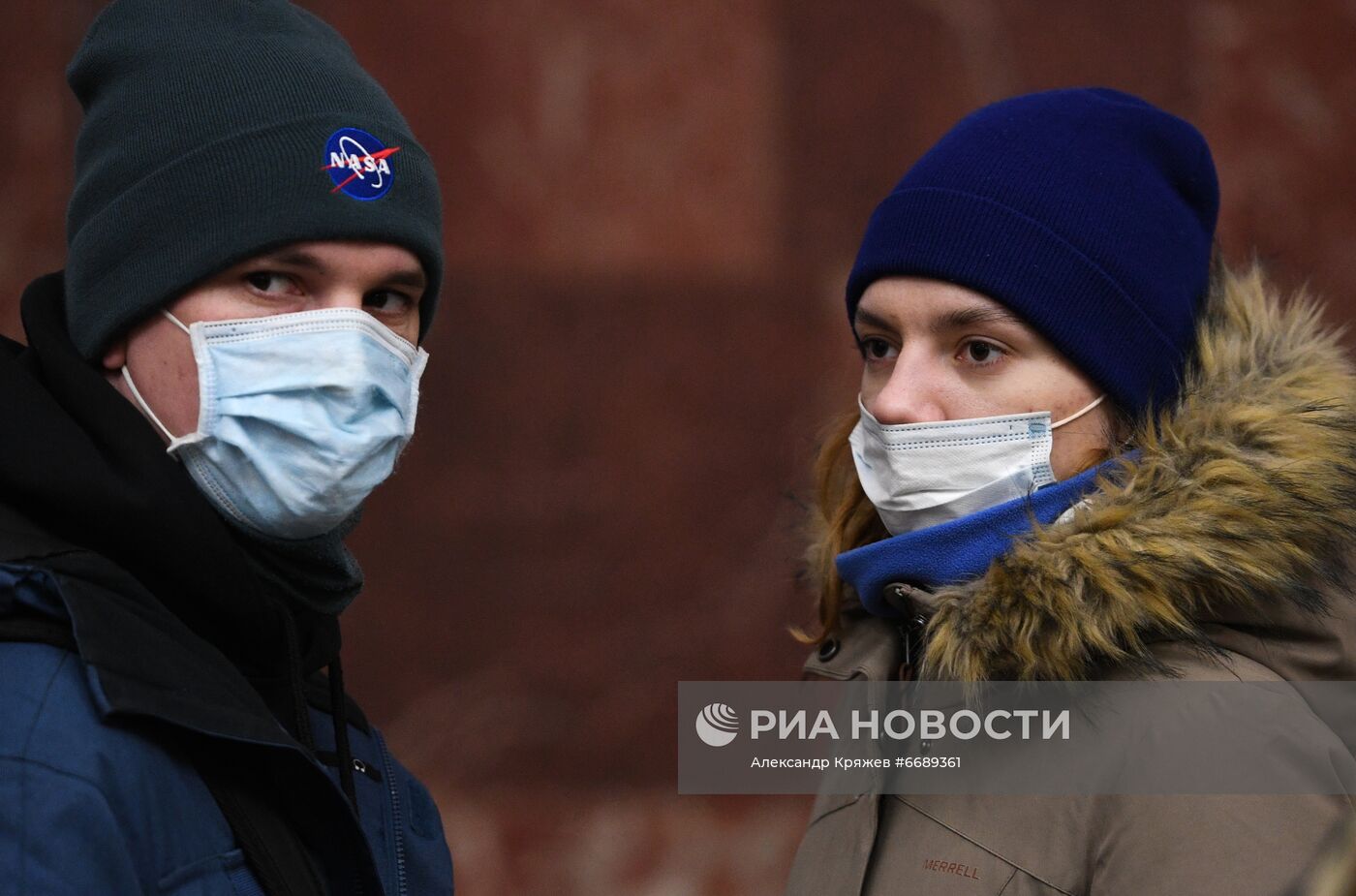 Рейд по соблюдению масочного режима в метрополитене 