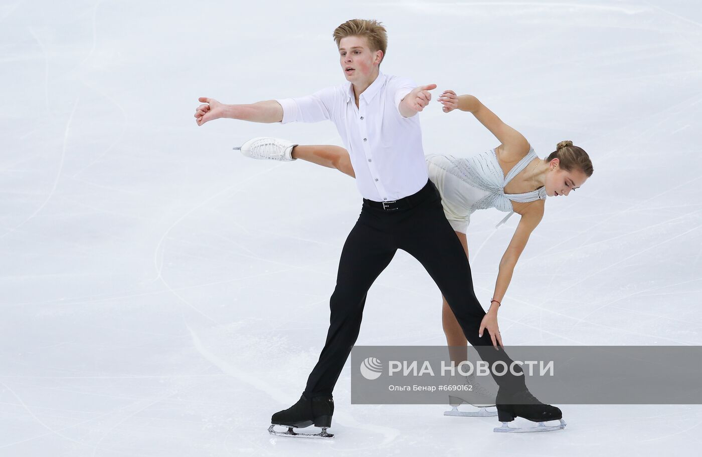 Фигурное катание. III этап Гран-при. Пары. Произвольная программа