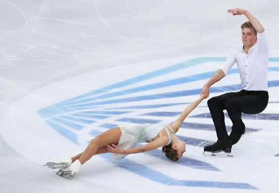 Фигурное катание. III этап Гран-при. Пары. Произвольная программа