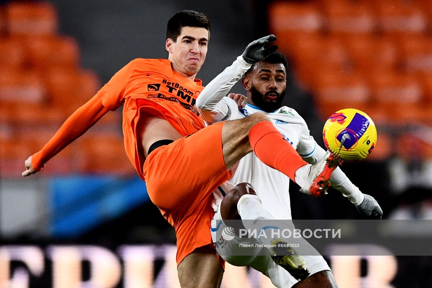 Футбол. РПЛ. Матч "Урал" - "Зенит"