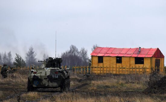 Миротворчекие учения стран ОДКБ "Нерушимое братство - 2021". День второй