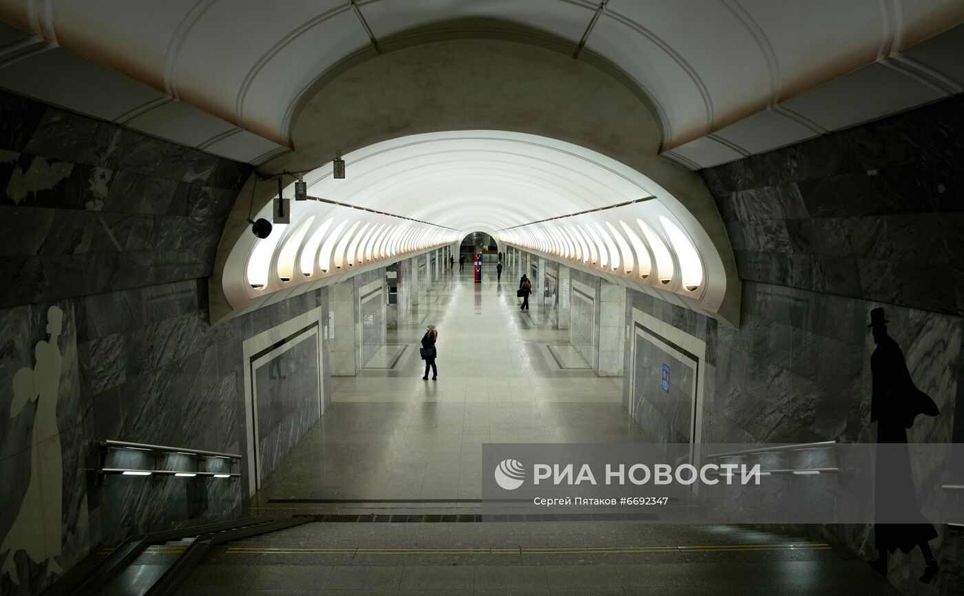 Станция метро "Достоевская" в Москве 