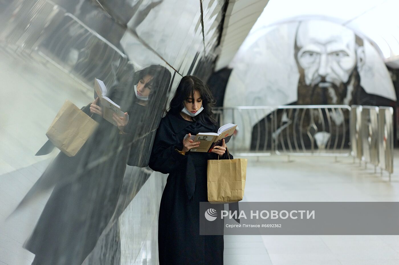 Станция метро "Достоевская" в Москве