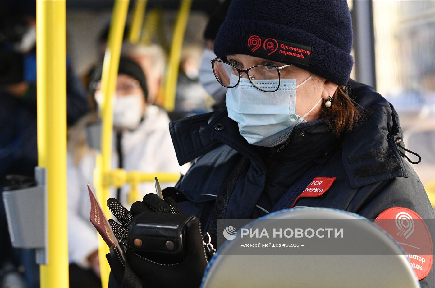 Контроль соблюдения масочного режима пассажирами в общественном транспорте 