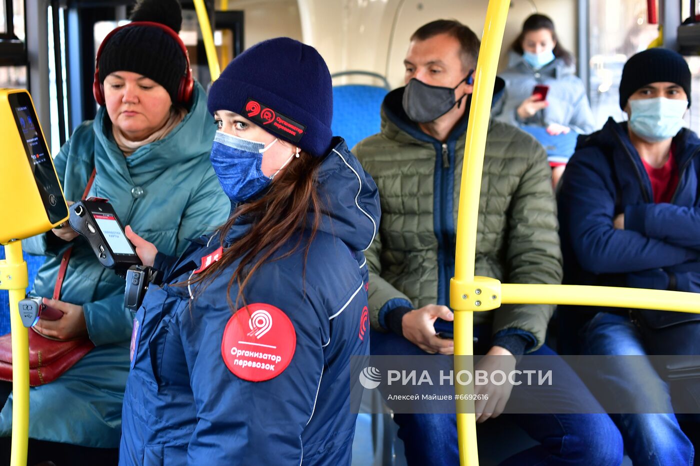 Контроль соблюдения масочного режима пассажирами в общественном транспорте 