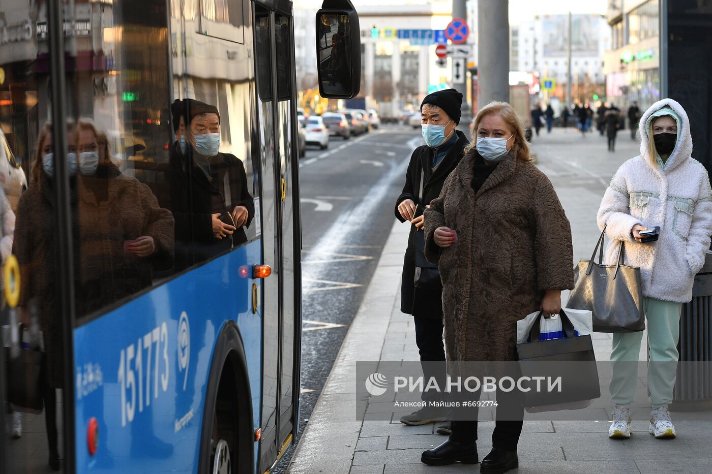 Контроль соблюдения масочного режима пассажирами в общественном транспорте 