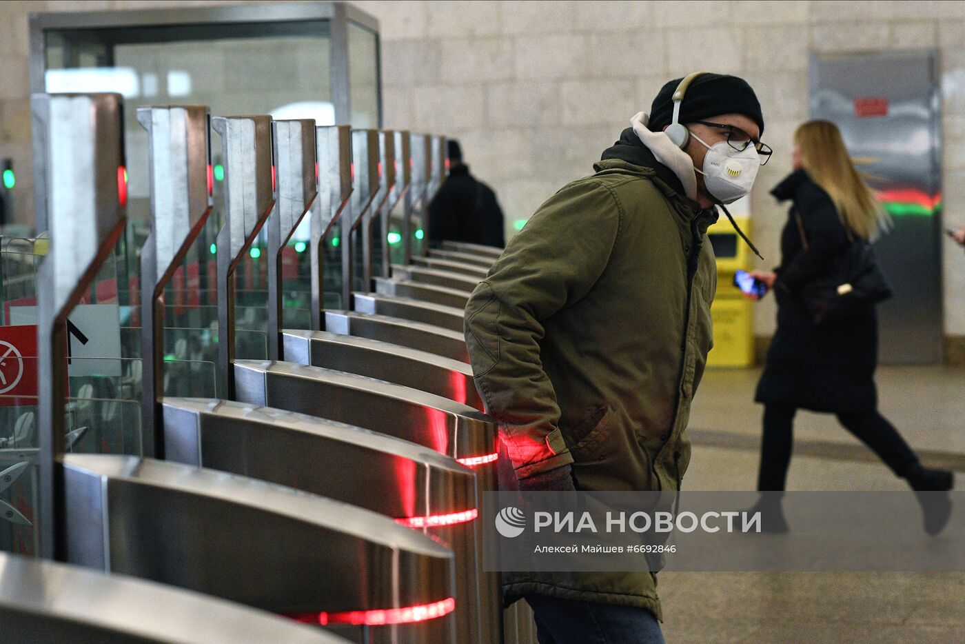 Контроль соблюдения масочного режима пассажирами в общественном транспорте 