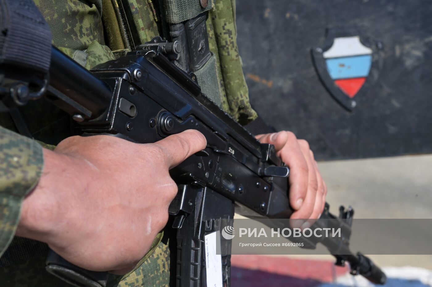 Работа российского миротворческого контингента в Нагорном Карабахе