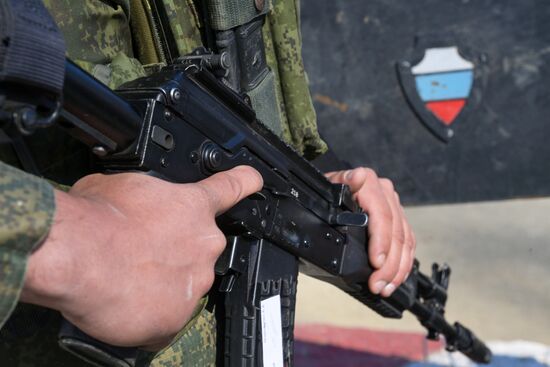 Работа российского миротворческого контингента в Нагорном Карабахе