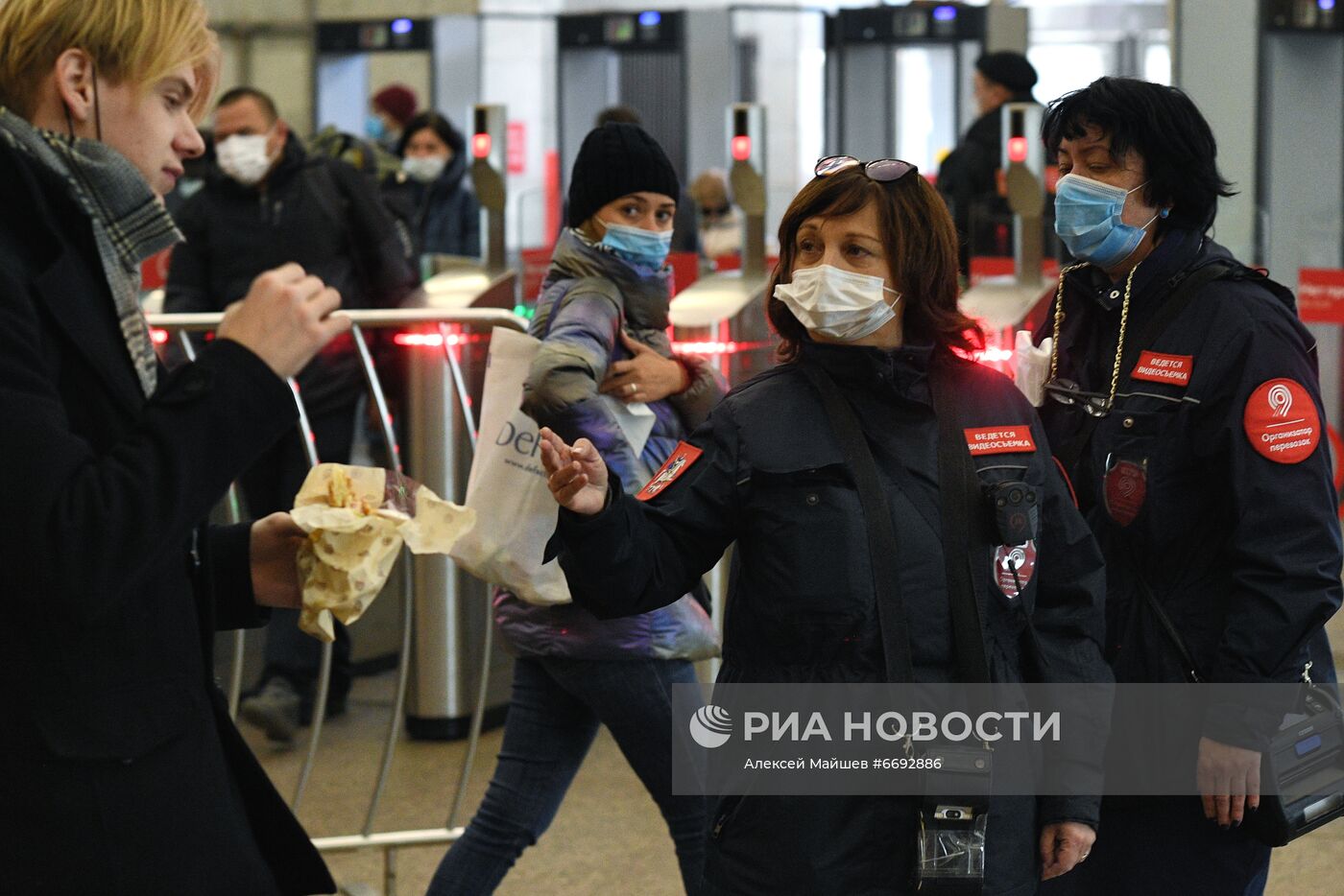 Контроль соблюдения масочного режима пассажирами в общественном транспорте 