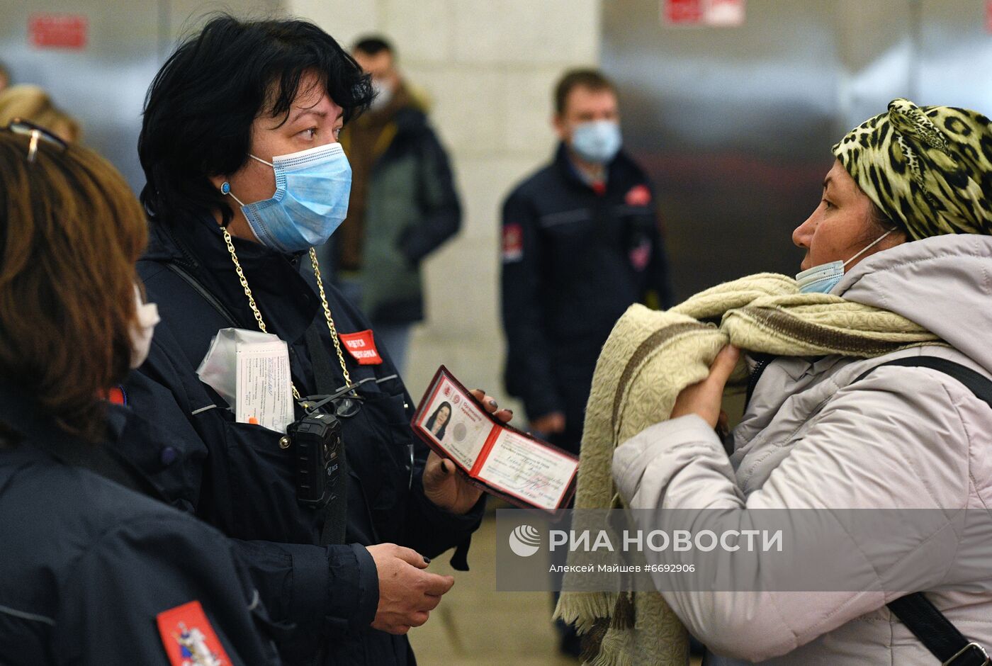 Контроль соблюдения масочного режима пассажирами в общественном транспорте 