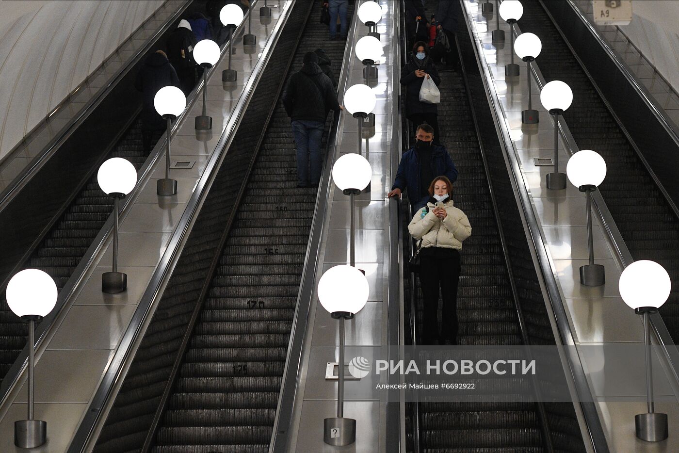 Контроль соблюдения масочного режима пассажирами в общественном транспорте 