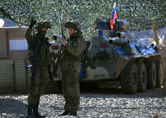 Работа российского миротворческого контингента в Нагорном Карабахе