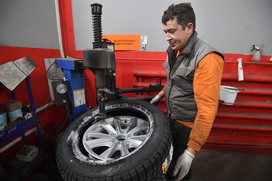Сезонная замена автомобильной резины