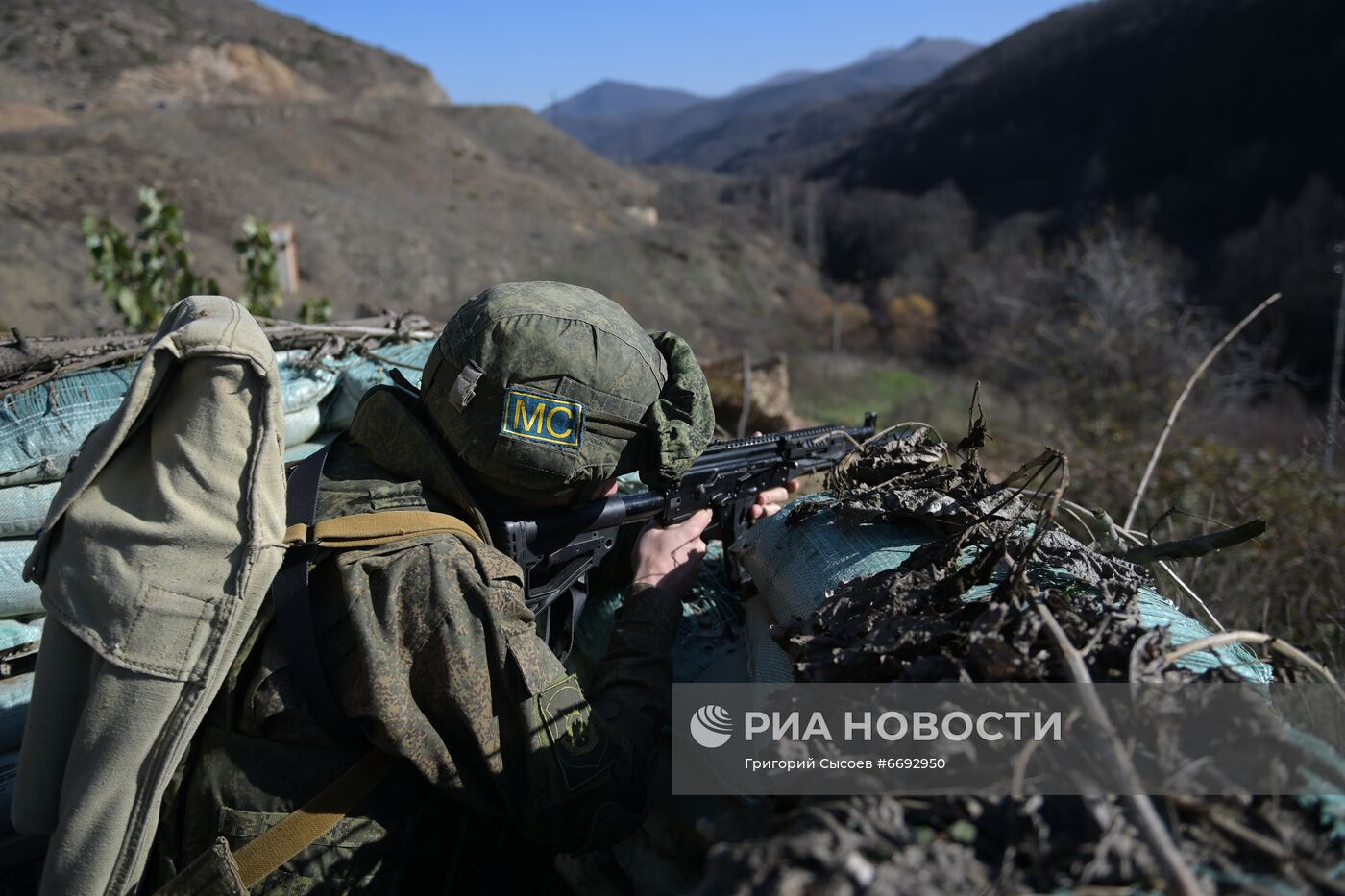 Работа российского миротворческого контингента в Нагорном Карабахе