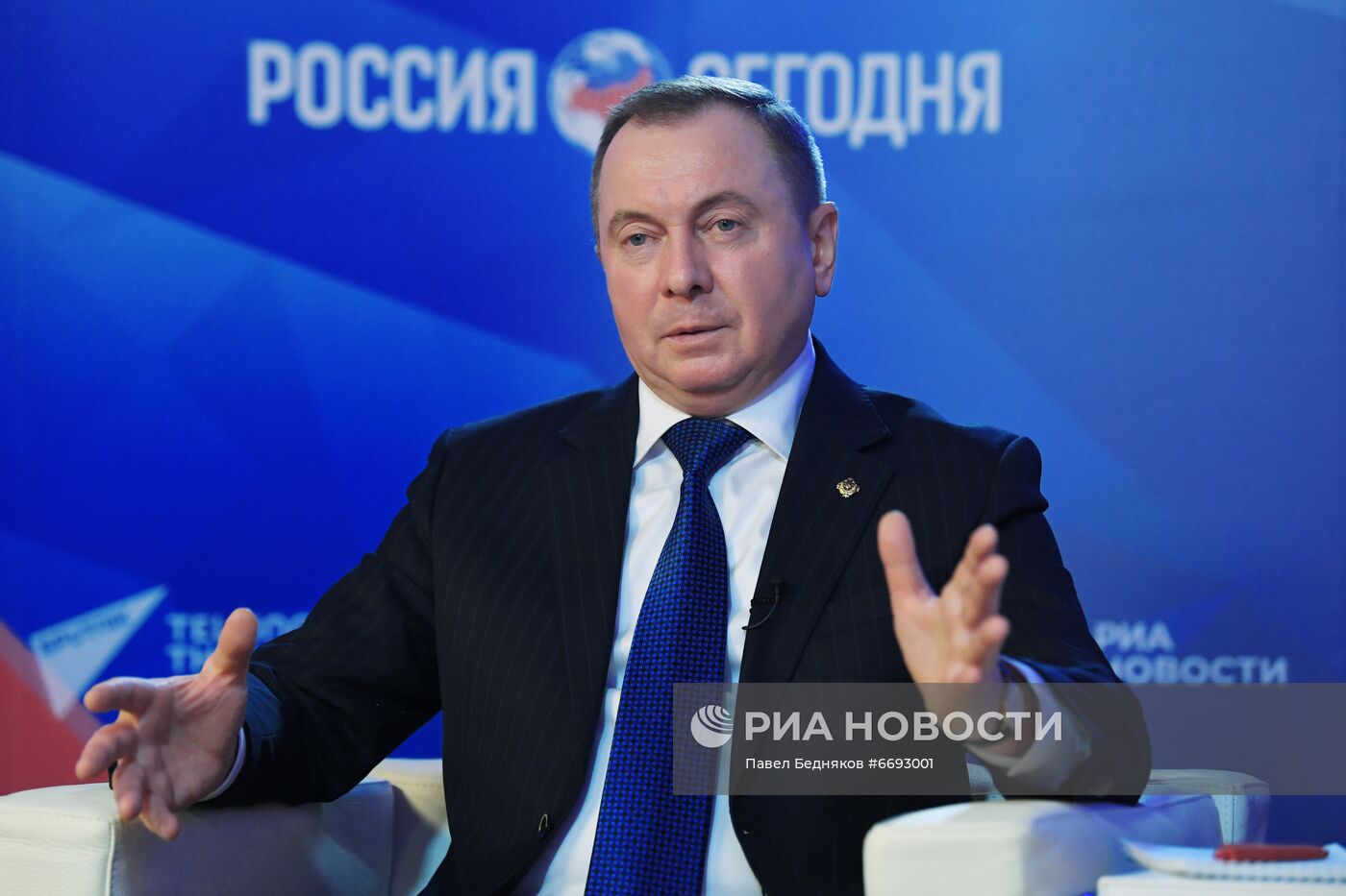 Интервью главы МИД Белоруссии В. Макея РИА Новости