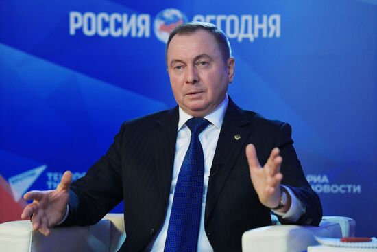 Интервью главы МИД Белоруссии В. Макея РИА Новости