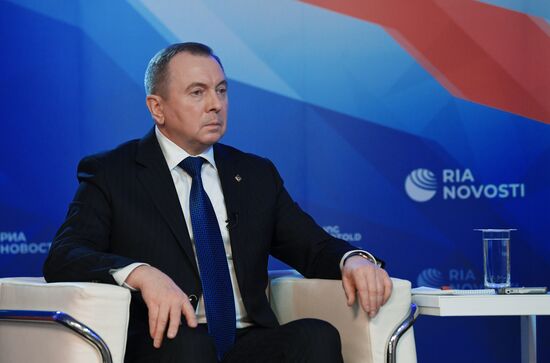 Интервью главы МИД Белоруссии В. Макея РИА Новости