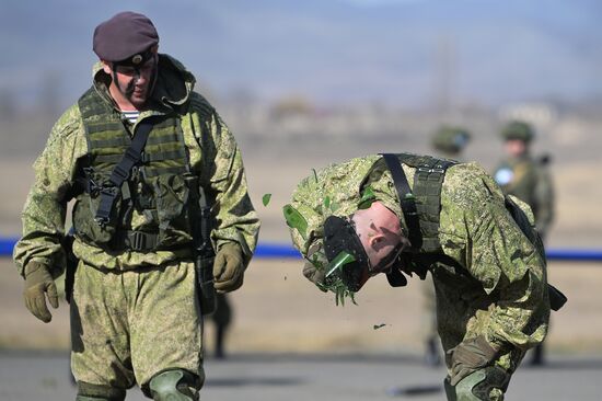 Работа российского миротворческого контингента в Нагорном Карабахе
