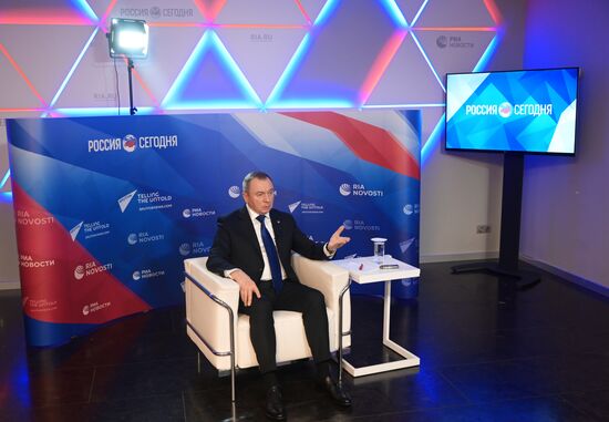 Интервью главы МИД Белоруссии В. Макея РИА Новости