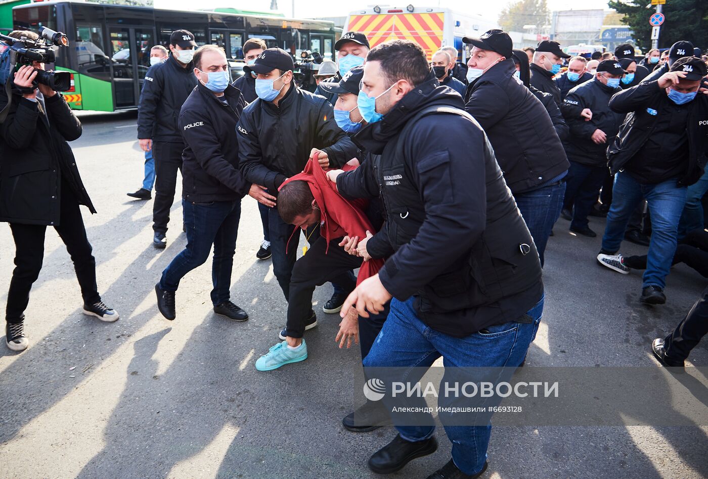 Акции сторонников М. Саакашвили в Тбилиси