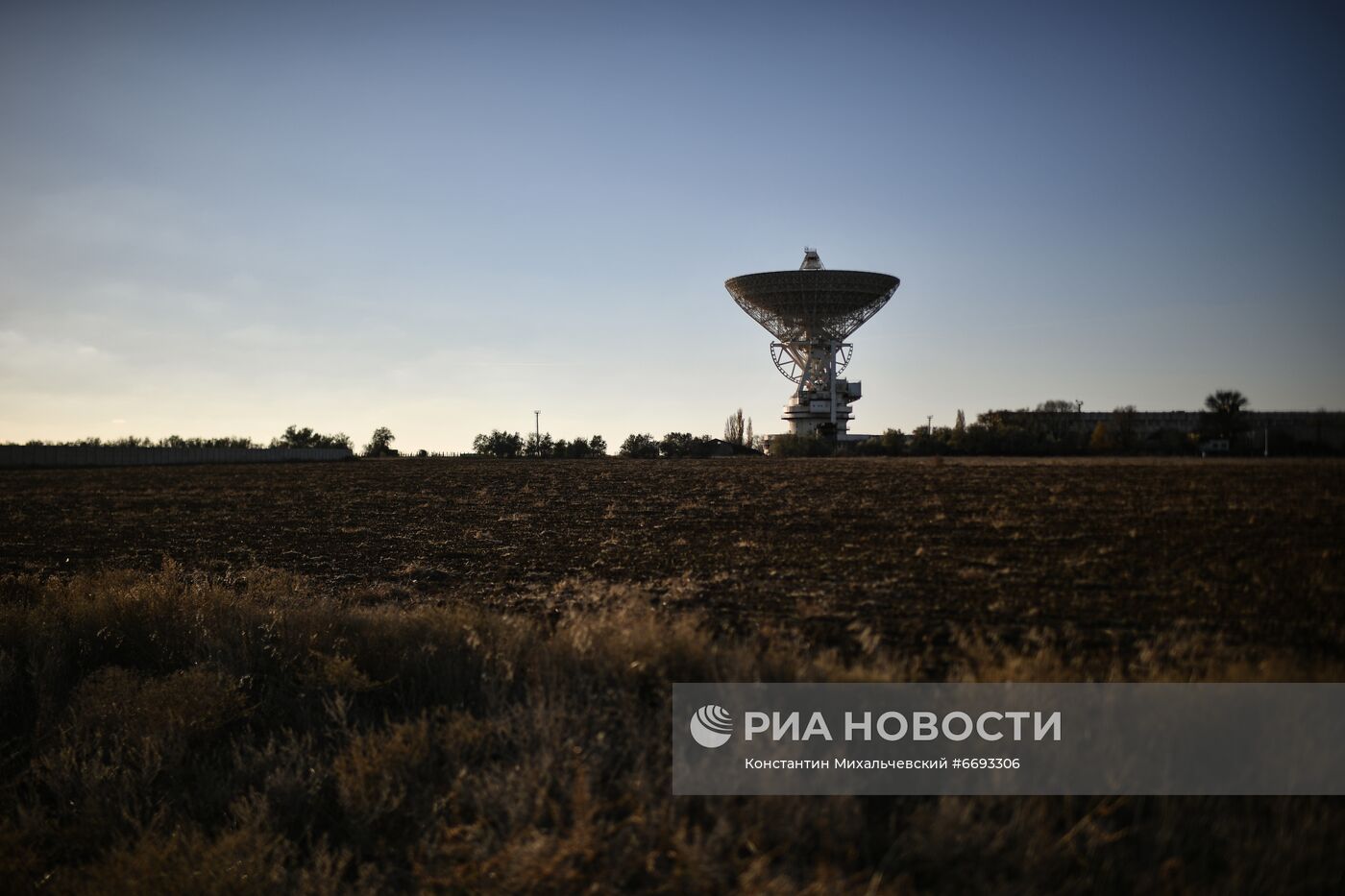 Радиотелескоп РТ-70 в Крыму