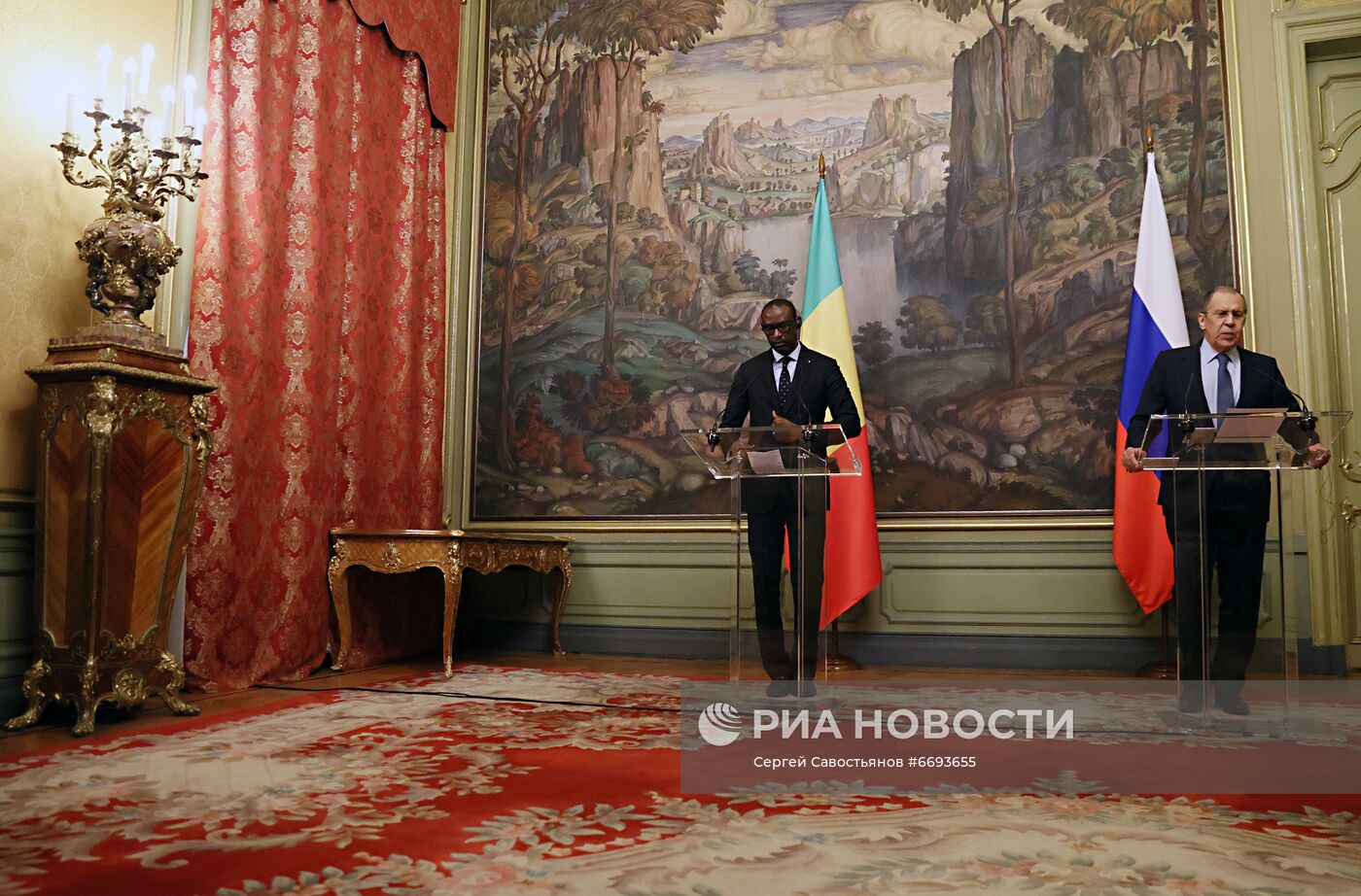 Встреча глав МИД России и Мали С. Лаврова и А. Диопа