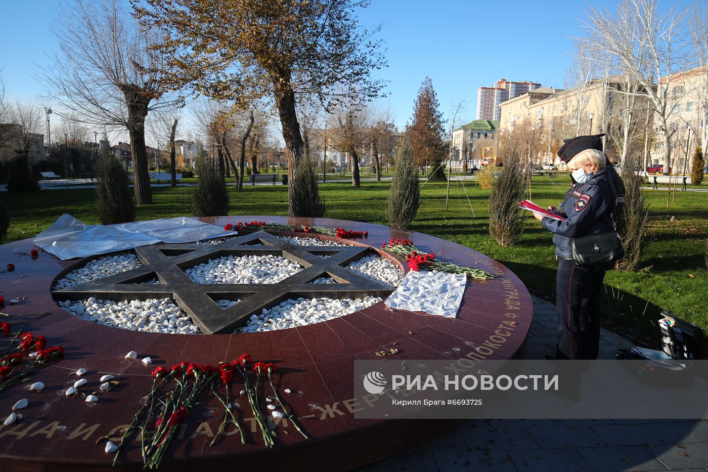 В Волгограде осквернили новый памятник жертвам Холокоста