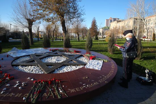 В Волгограде осквернили новый памятник жертвам Холокоста