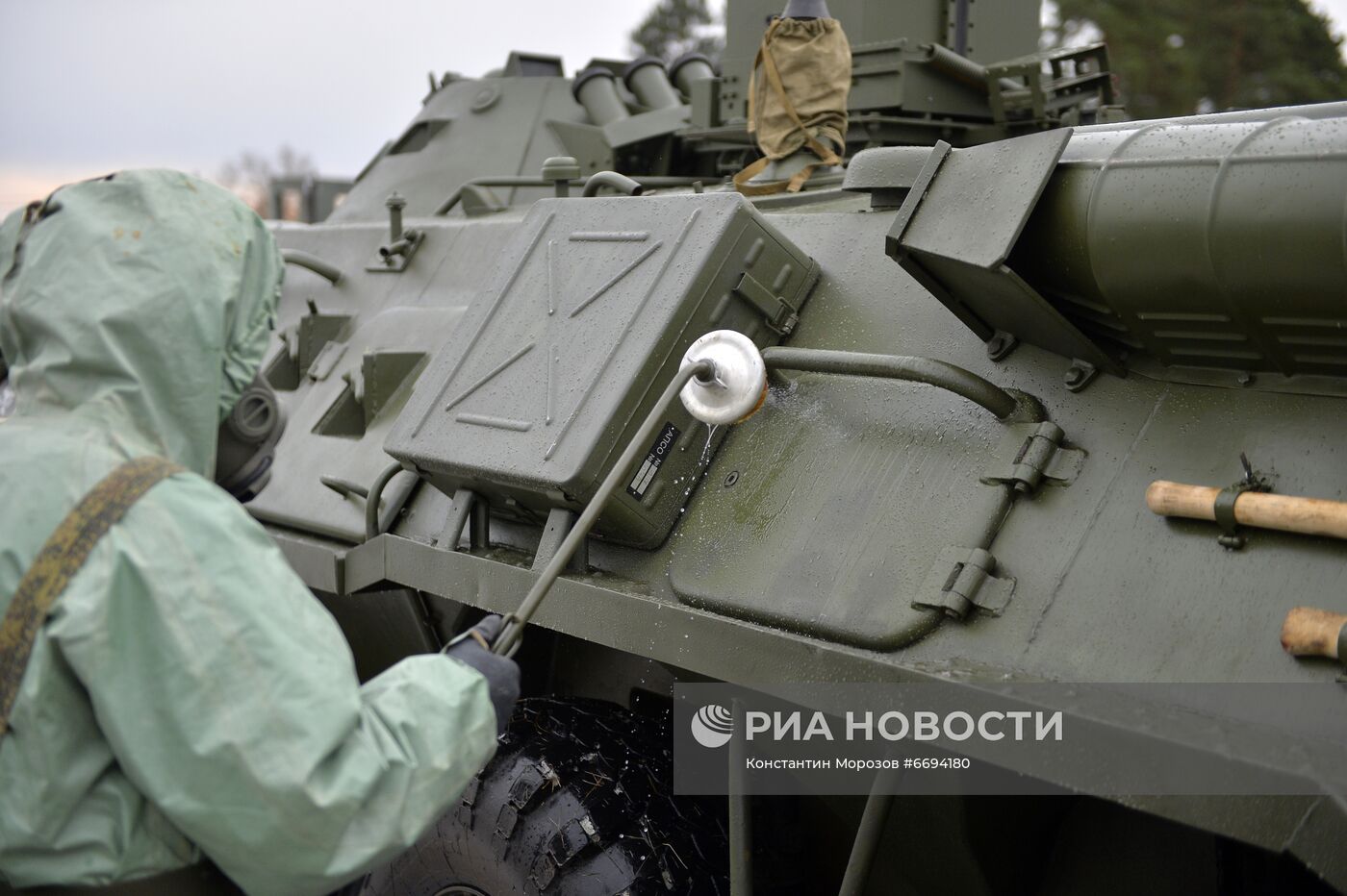 Тактико-специальные учения подразделения РХБЗ Таманской дивизии