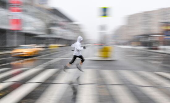 Снегопад в Москве 