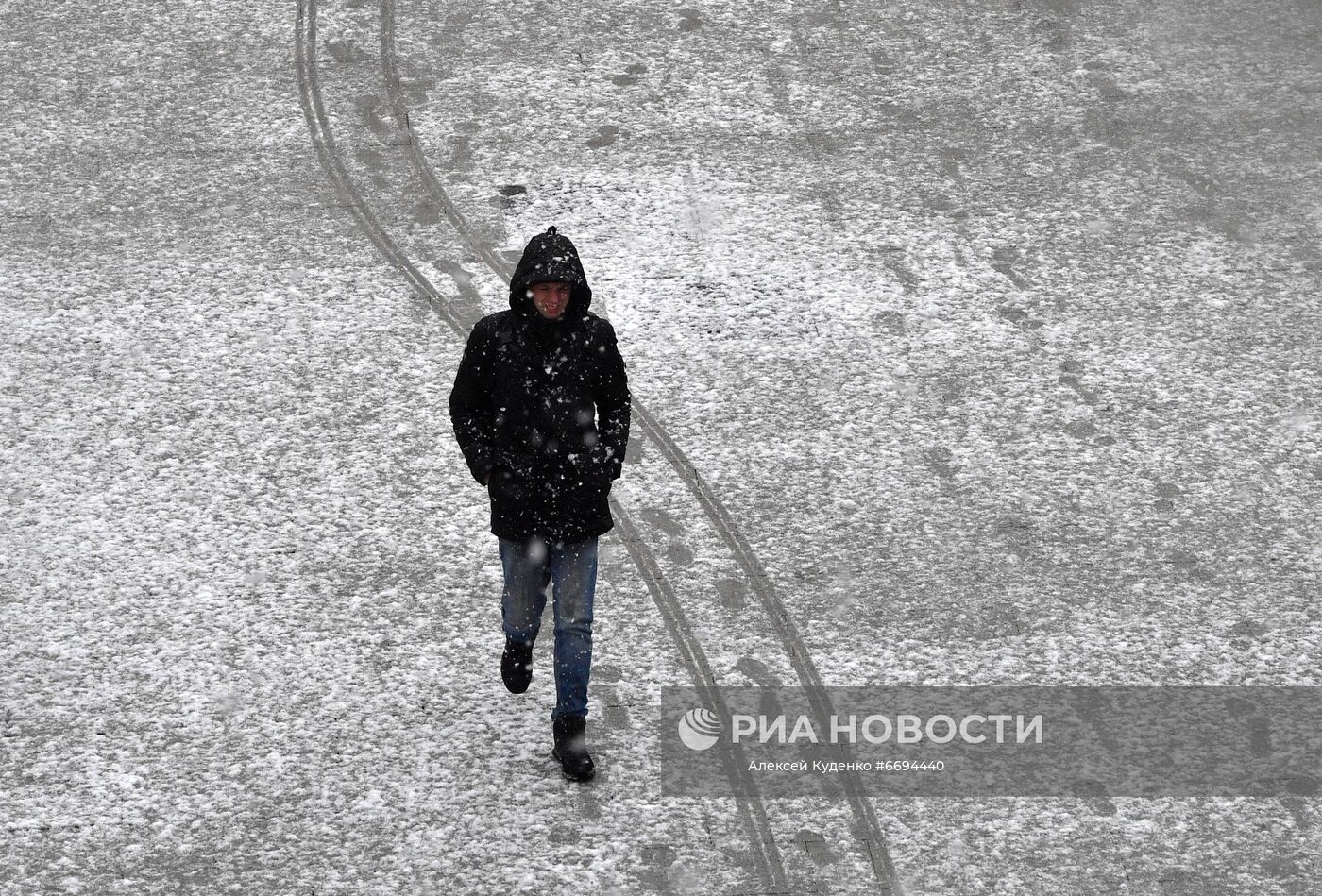Снегопад в Москве  