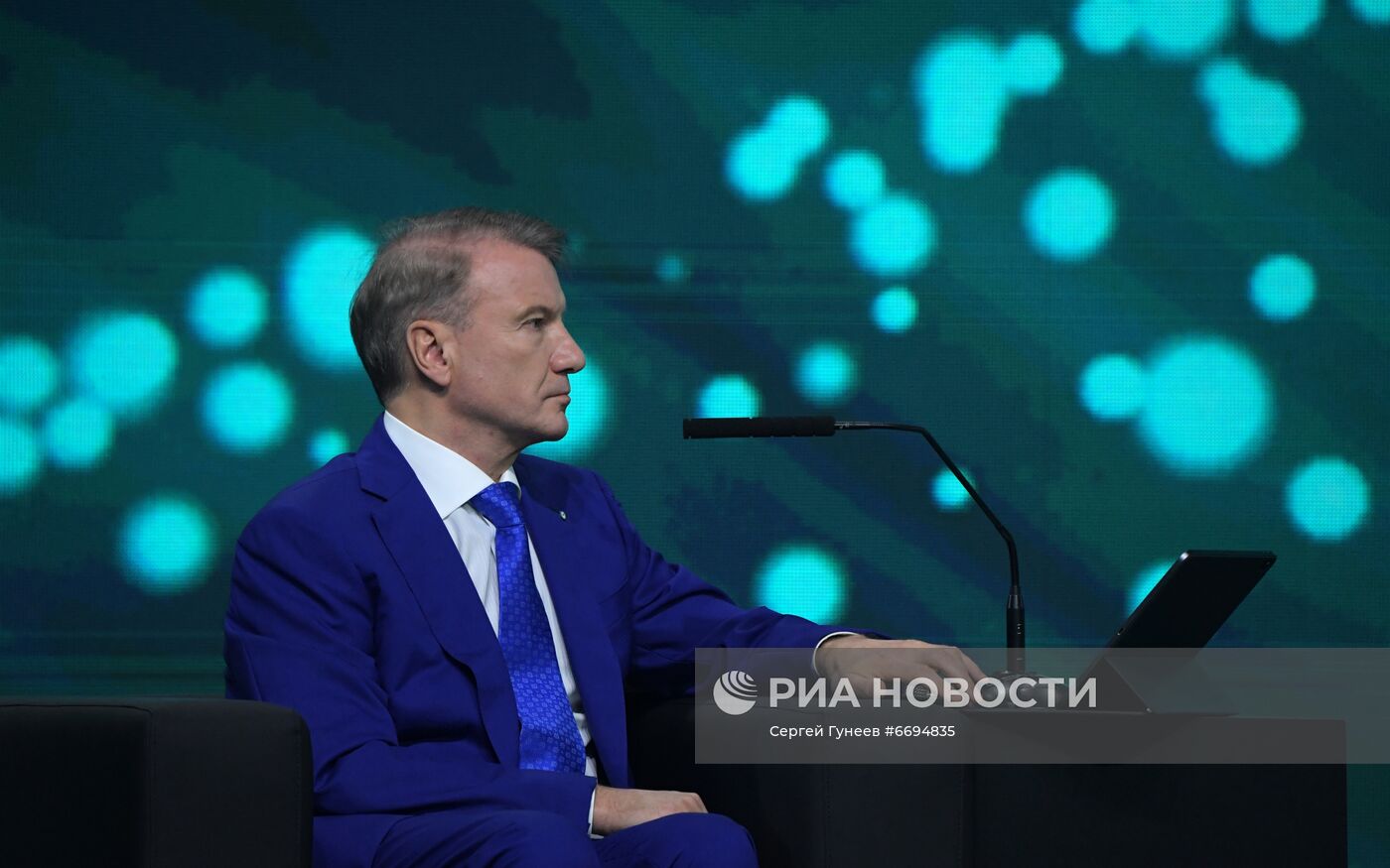 Президент РФ В. Путин принял участие в международной конференции Artificial Intelligence Journey 2021