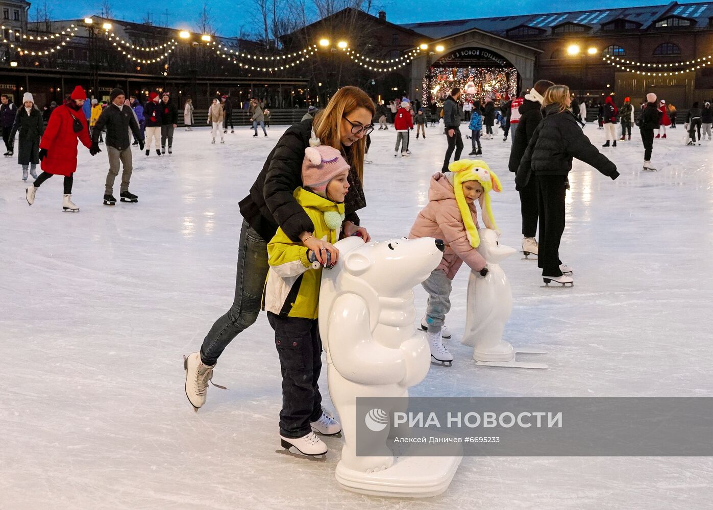 Открытие ледовых катков в Санкт-Петербурге