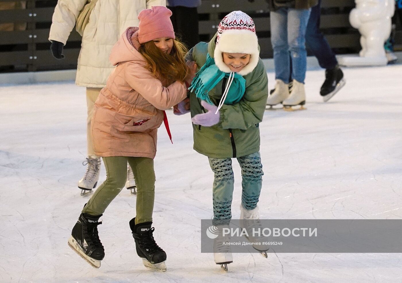 Открытие ледовых катков в Санкт-Петербурге