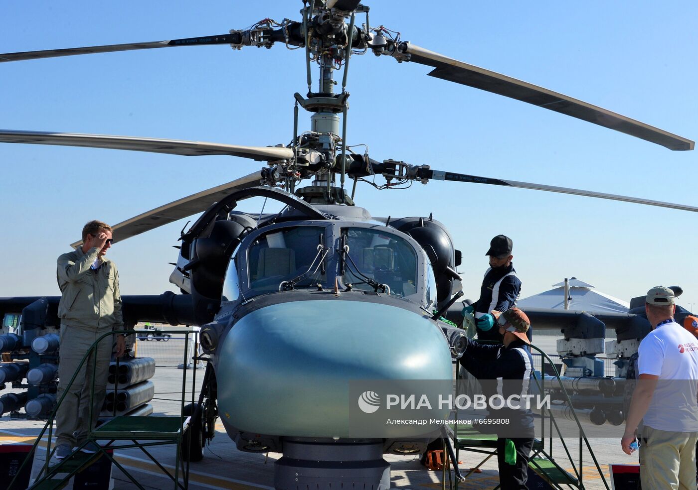 Авиакосмический салон Dubai Airshow 2021