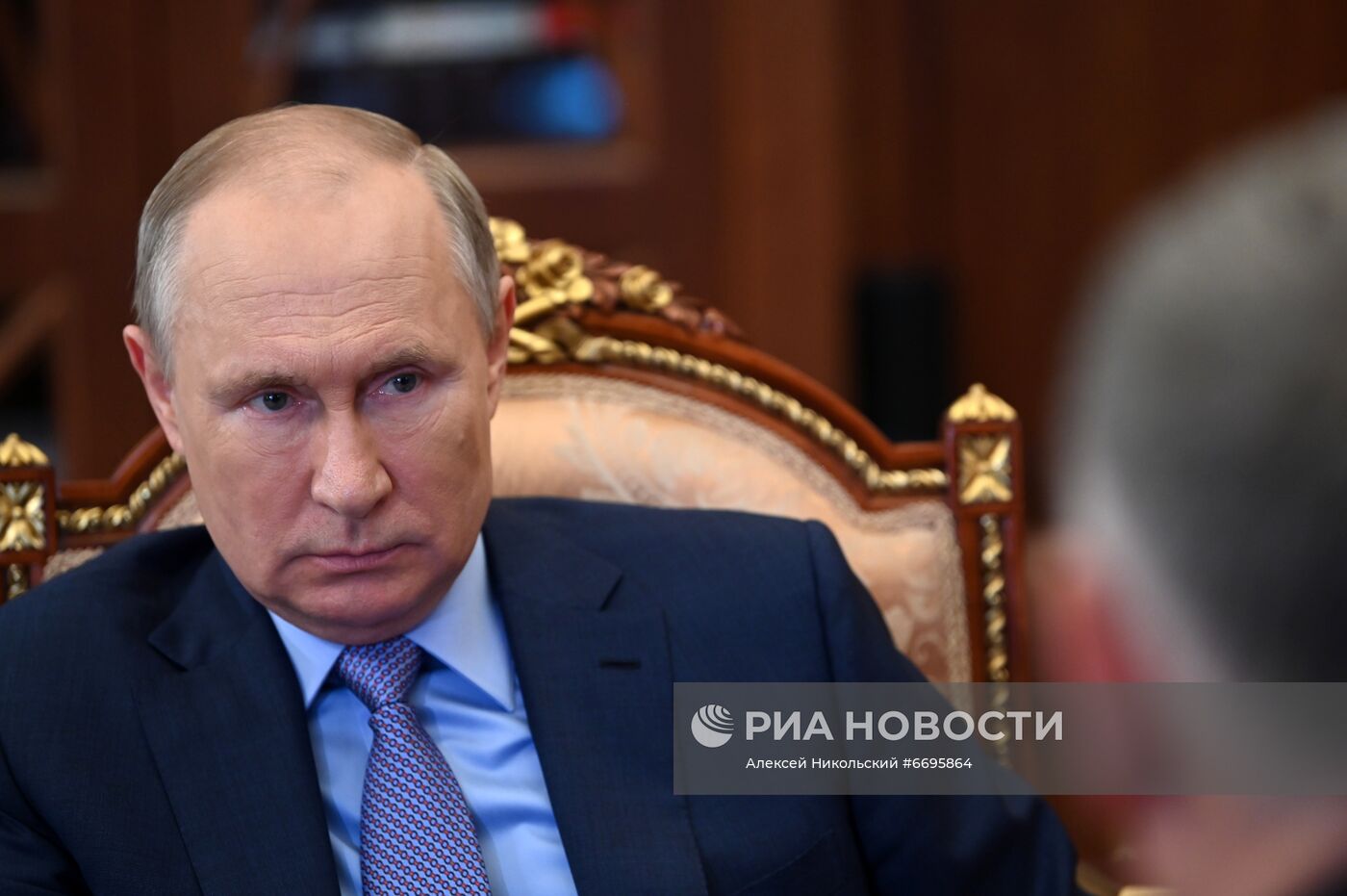 Президент РФ В. Путин встретился с руководителем "Автодора" В. Петушенко