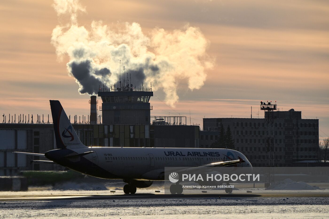 Самолёты в аэропорту Новосибирска