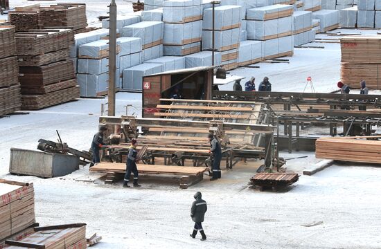 Деревообрабатывающее предприятие ООО "ДеКом" в Братске